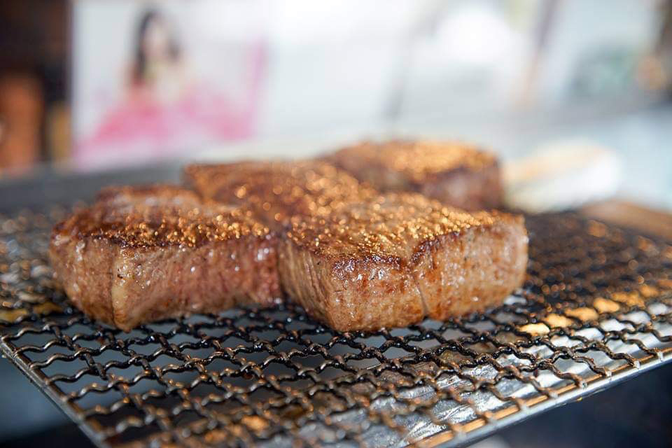 肉山高崎　赤身肉